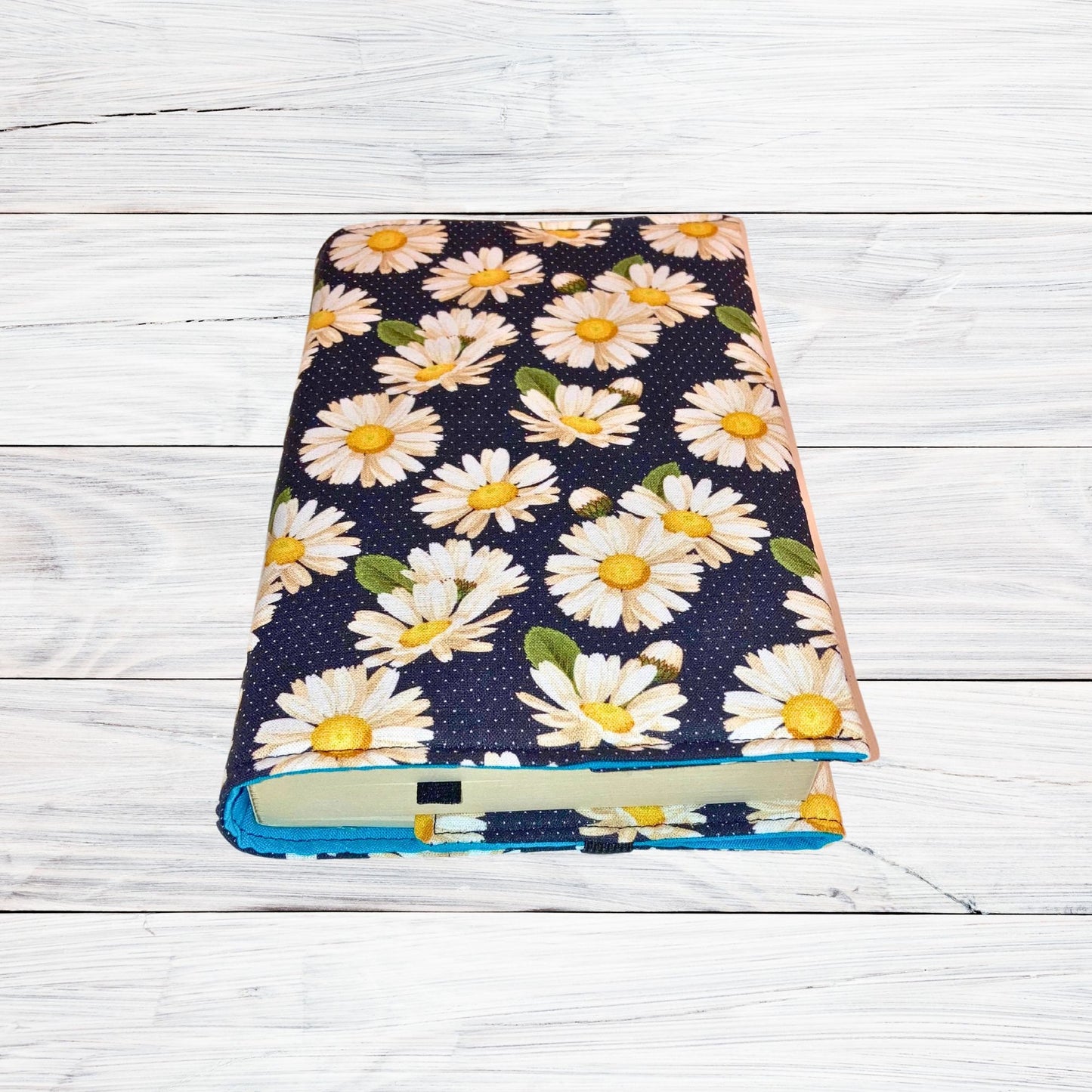 Daisies - Adjustable Book Cover