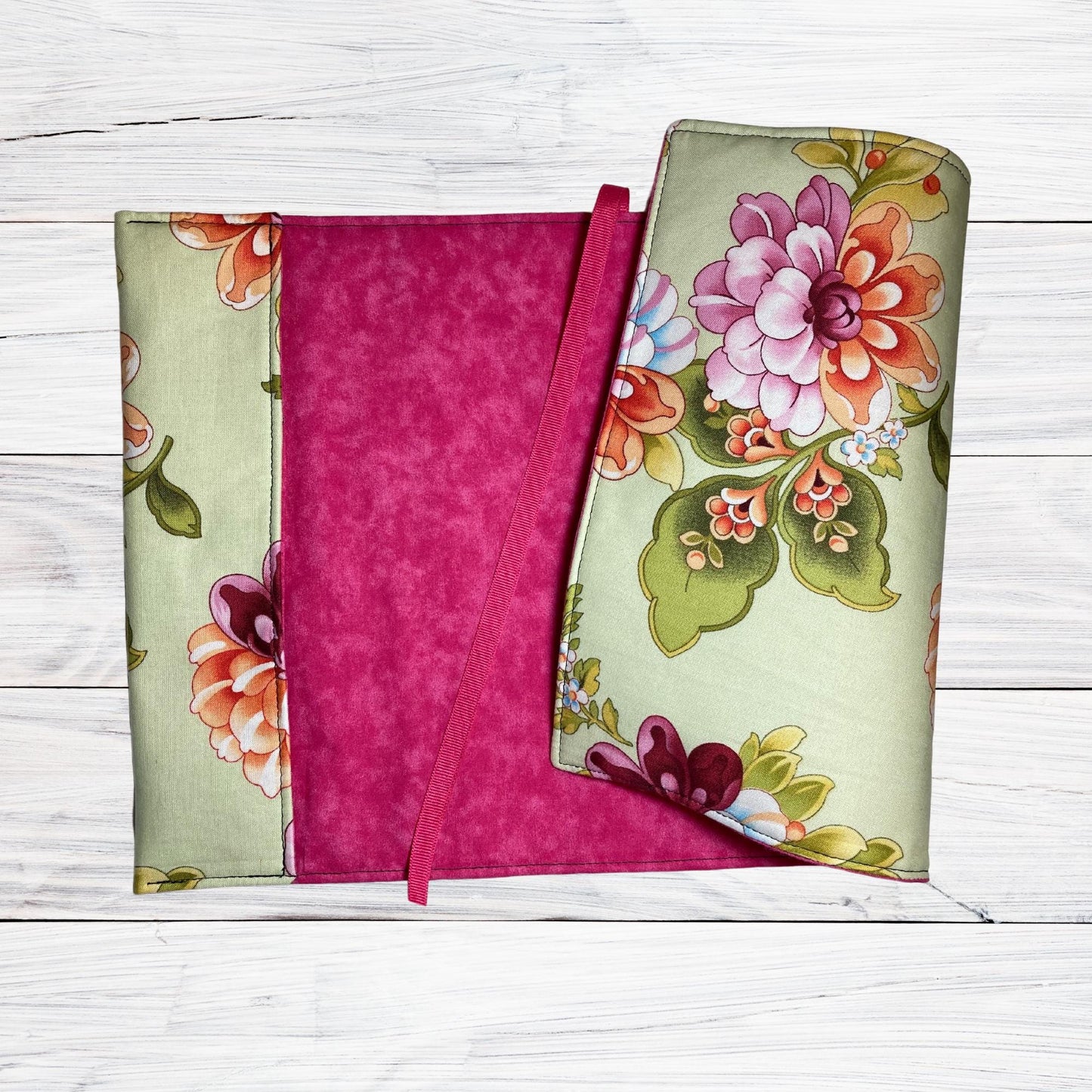 Flowers - Adjustable Book Cover