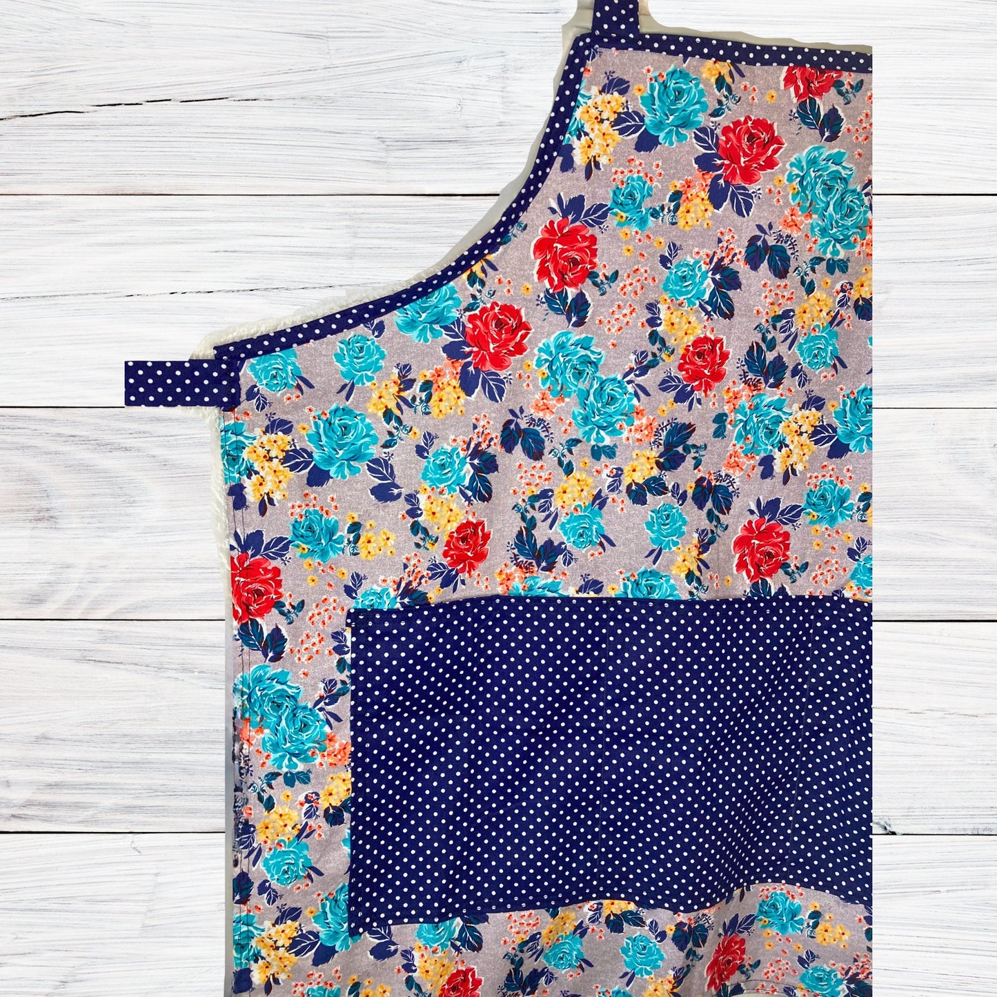 Blue Flowers Polka Dots, Vintage vibes, kitchen cook chef baker mom girlfriend stocking stuffer