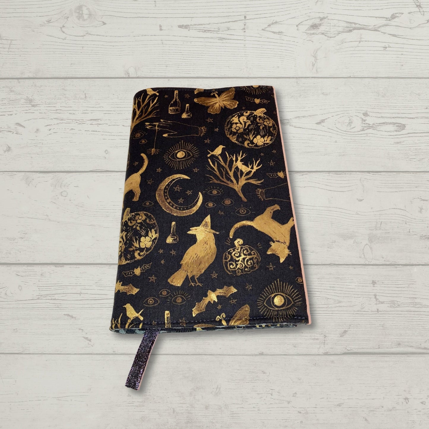 Adjustable Book Cover - Witchy Vibes